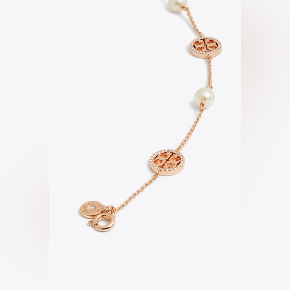 NWT Authentic Luxury Minimalist Tory Burch Crystal Pearl Logo Necklace - Picture 7 of 17